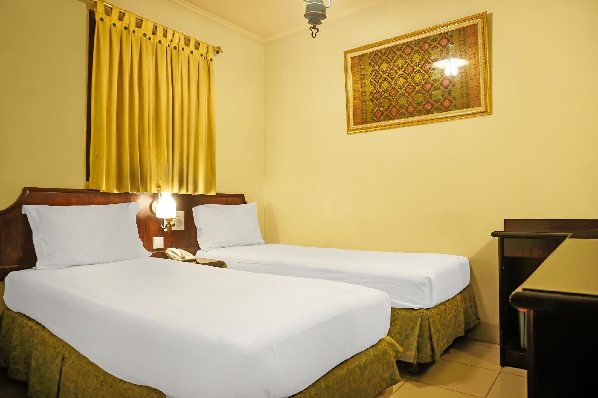 Super Oyo Collection O 92690 Hotel Limas ปาเลมบัง ภายนอก รูปภาพ